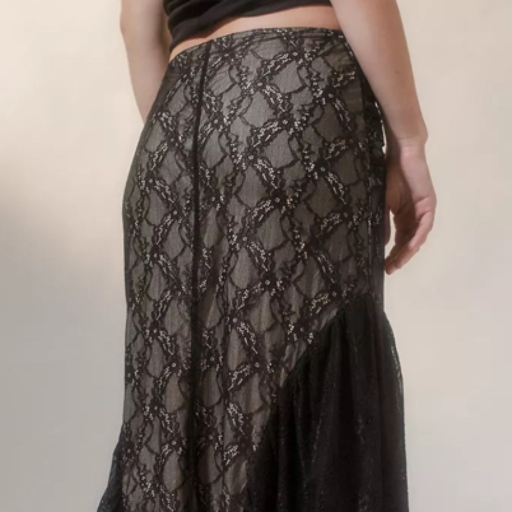 NWOT CJ Lace Ruffle Midi Skirt by Urban Outfitters - Picture 2 of 10